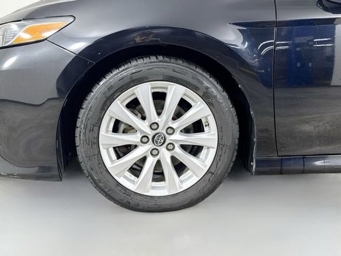 Used 2018 Toyota Camry L image 30