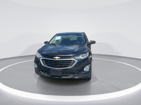 Used 2021 Chevrolet Equinox LS image 3