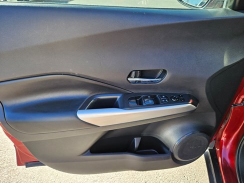 Used 2019 Nissan Kicks SR w/ SR Premium Package image 15