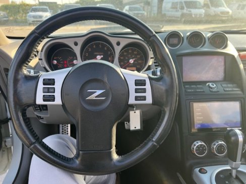 Used 2007 Nissan 350Z Touring image 8