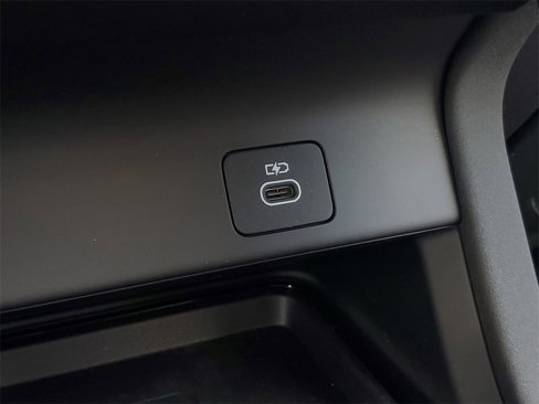 Used 2024 Land Rover Discovery Sport S image 26
