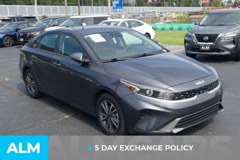 Used 2023 Kia Forte LXS image 4