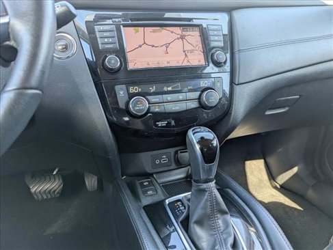 Used 2020 Nissan Rogue SL image 20