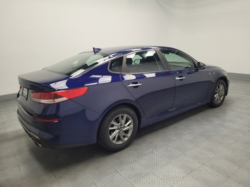 Used 2019 Kia Optima LX image 10
