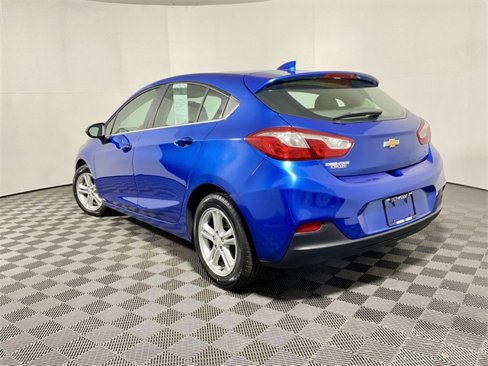 Used 2017 Chevrolet Cruze LT image 9