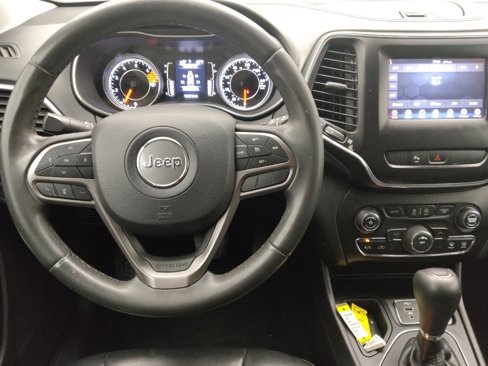 Used 2020 Jeep Cherokee Latitude Plus image 22