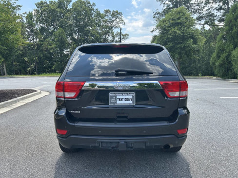 Used 2011 Jeep Grand Cherokee Laredo image 6