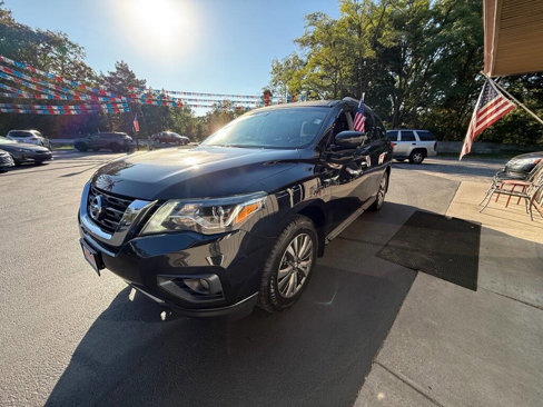 Used 2017 Nissan Pathfinder SL w/ SL Premium Package image 5