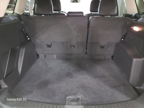 Used 2018 Ford Escape SE w/ SE Sport Appearance Package image 13