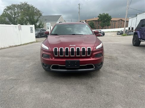 Used 2017 Jeep Cherokee Limited image 32