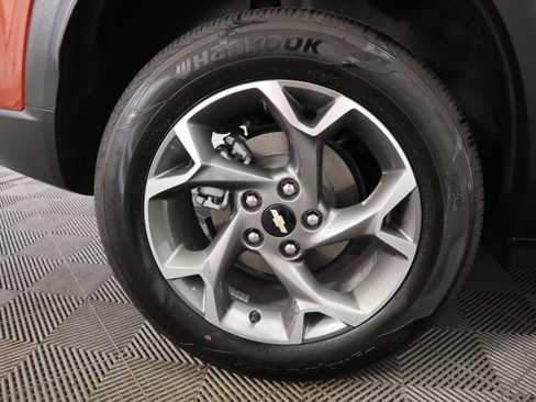 Used 2024 Chevrolet Trax LT image 32