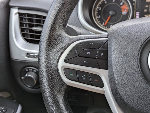 Used 2017 Jeep Cherokee Sport w/ Safety Group image 23