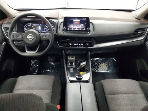 Used 2023 Nissan Rogue SV image 10