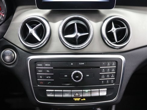 Used 2018 Mercedes-Benz CLA 250 image 26