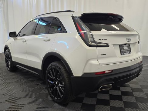 Used 2023 Cadillac XT4 Sport image 4