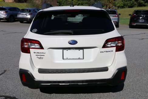 Used 2018 Subaru Outback 2.5i Premium image 4