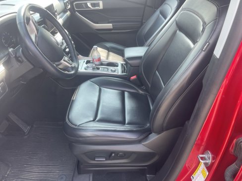 Used 2021 Ford Explorer XLT w/ Equipment Group 202A image 11