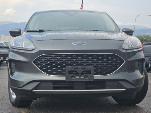 Used 2020 Ford Escape SE image 3