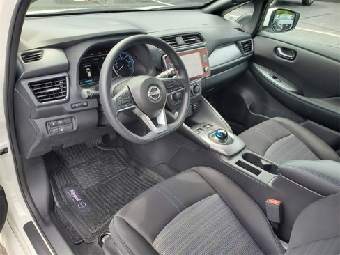 Certified 2023 Nissan Leaf S image 17