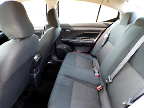 Used 2020 Nissan Versa SR w/ Convenience Package image 31