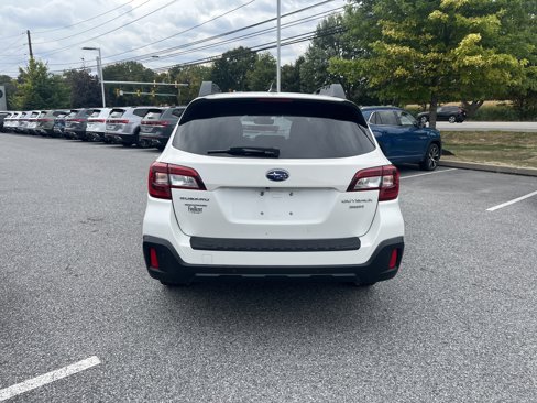 Used 2018 Subaru Outback 3.6R Limited image 6