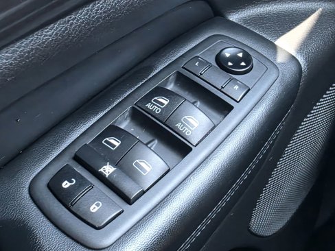 Used 2021 Jeep Grand Cherokee Laredo X image 26