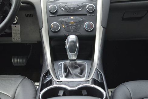 Used 2015 Ford Fusion SE w/ Equipment Group 202A image 34