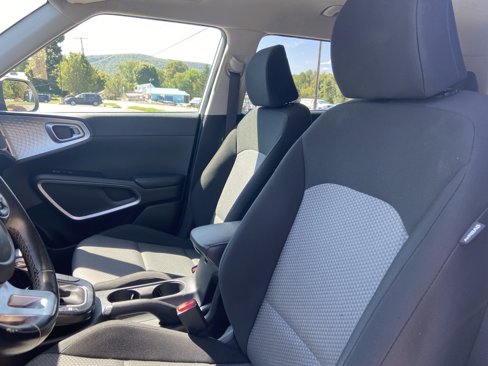 Used 2020 Kia Soul X-Line image 9