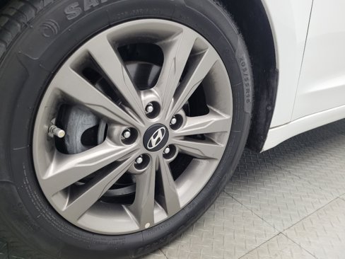 Used 2018 Hyundai Elantra SEL image 31