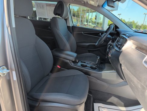 Used 2016 Kia Sorento LX image 21