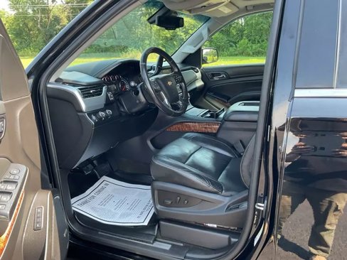 Used 2016 Chevrolet Suburban LTZ image 30