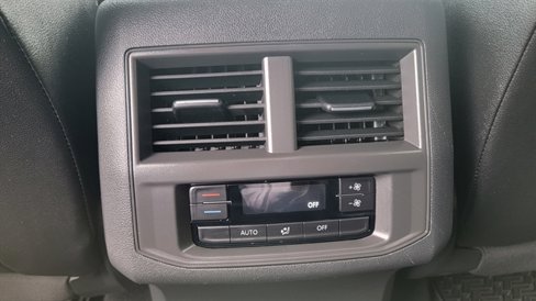 Used 2023 Volkswagen Atlas SE w/ Black Wheel Package image 55