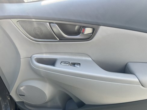 Used 2021 Hyundai Kona Ultimate image 23