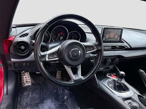 Used 2016 MAZDA MX-5 Miata Club image 19
