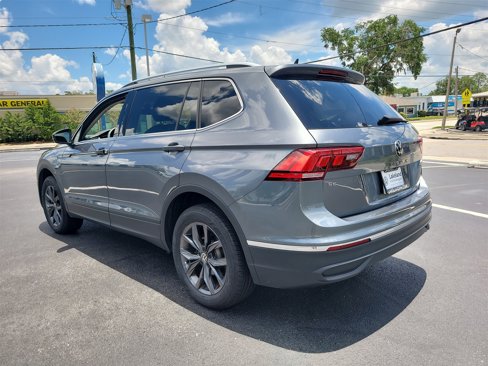 Used 2022 Volkswagen Tiguan SE image 8