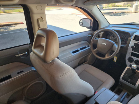 Used 2008 Jeep Compass Sport image 27