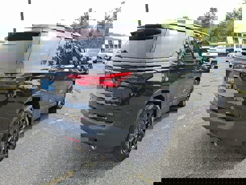 Certified 2023 Chevrolet Traverse RS image 7