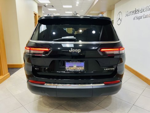 Used 2023 Jeep Grand Cherokee L Limited image 4