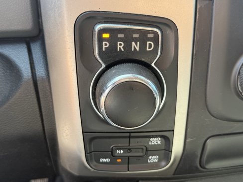 Used 2019 RAM 1500 Classic SLT image 22