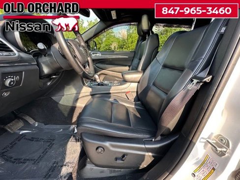 Used 2020 Jeep Grand Cherokee Limited w/ Trailer Tow Group IV image 12
