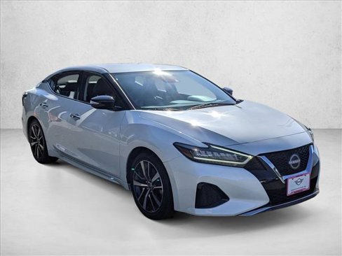Used 2023 Nissan Maxima SV w/ Floor Mat Group image 3