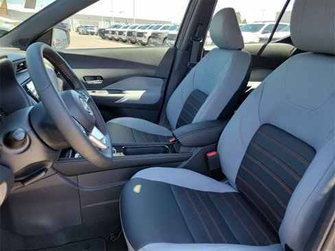 New 2024 Nissan Kicks SR w/ SR Premium Package image 19
