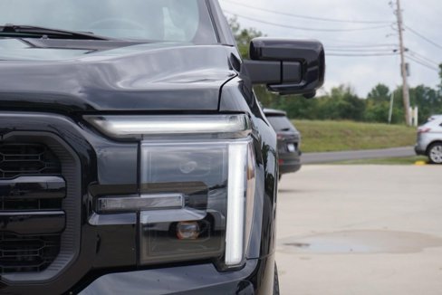 Used 2024 Ford F150 Lariat image 10