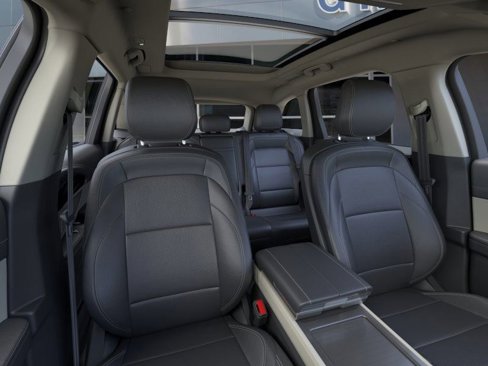 New 2025 Lincoln Nautilus Premier w/ Equipment Group 102A image 10