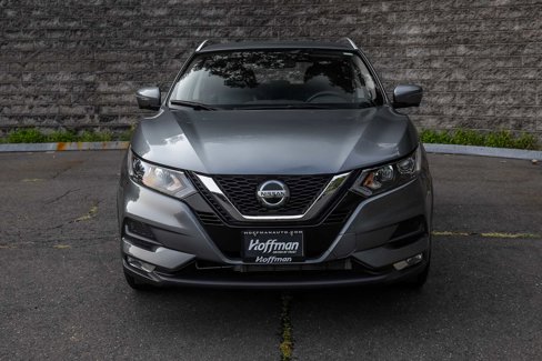 Used 2022 Nissan Rogue Sport SV image 3