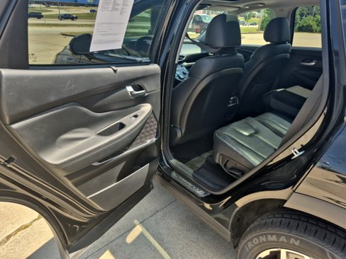 Used 2021 Hyundai Santa Fe Limited image 21