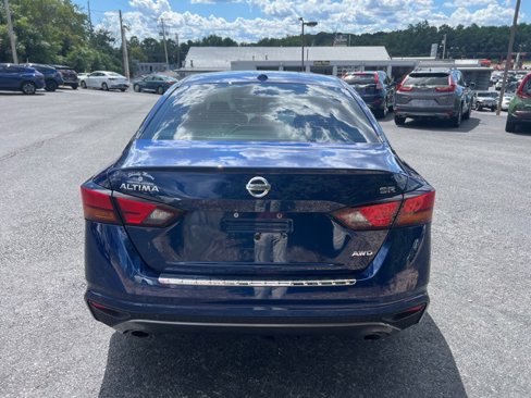 Used 2021 Nissan Altima 2.5 SR w/ SR Premium Package image 4