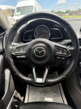 Used 2018 MAZDA MAZDA3 Grand Touring w/ Premium Equipment Package image 16