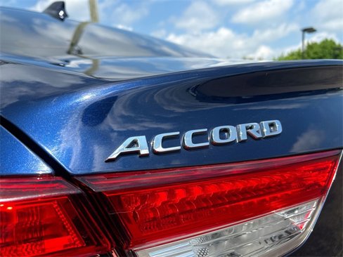 Used 2018 Honda Accord EX-L image 26