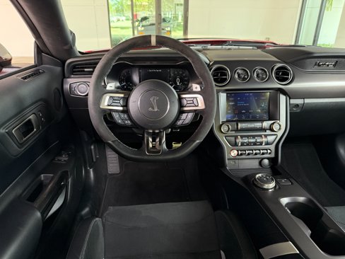 Used 2022 Ford Mustang Shelby GT500 w/ Technology Package image 33